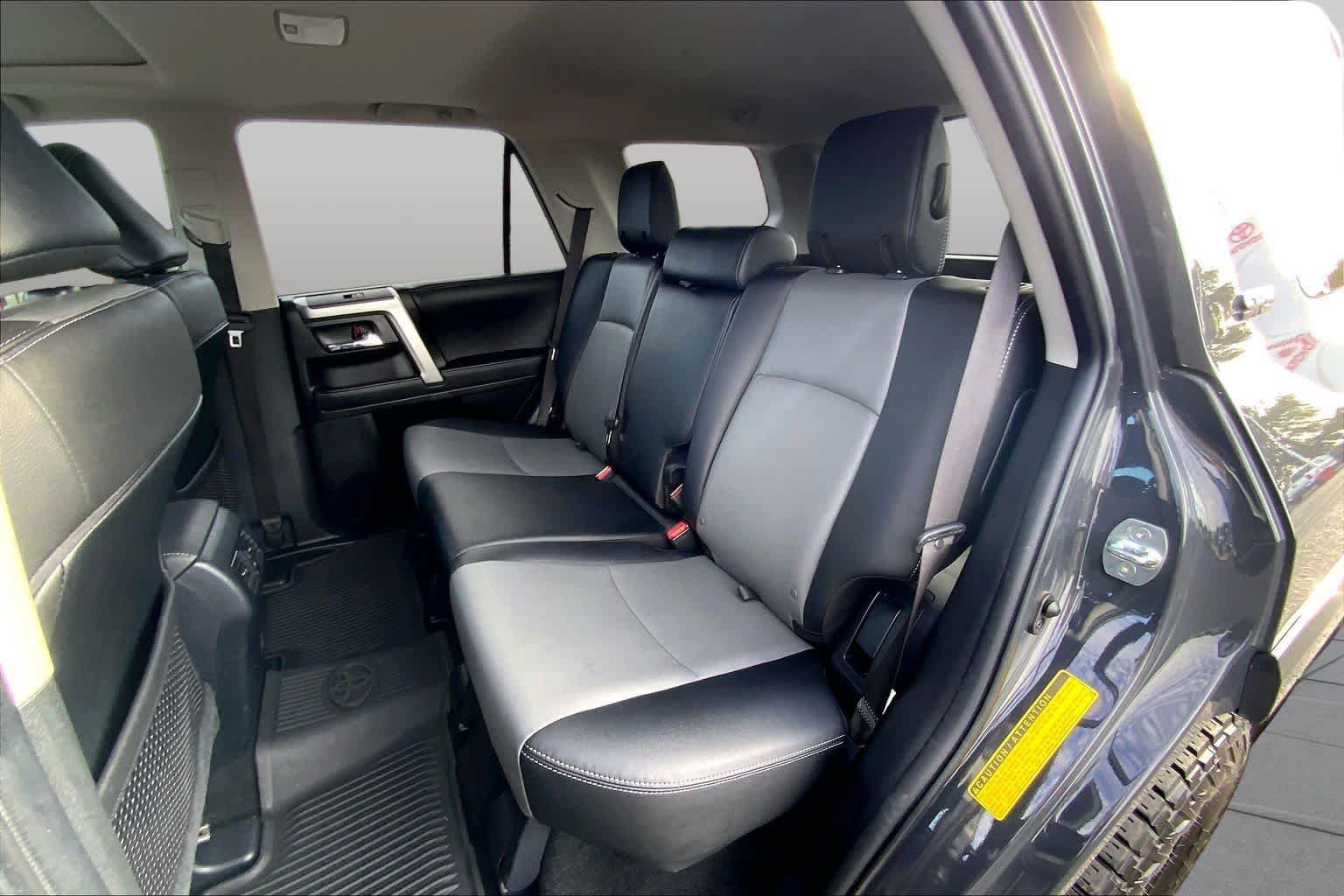 Used 2024 Toyota 4Runner SR5 Premium w/ Moonroof Package AWD/4WD image 21