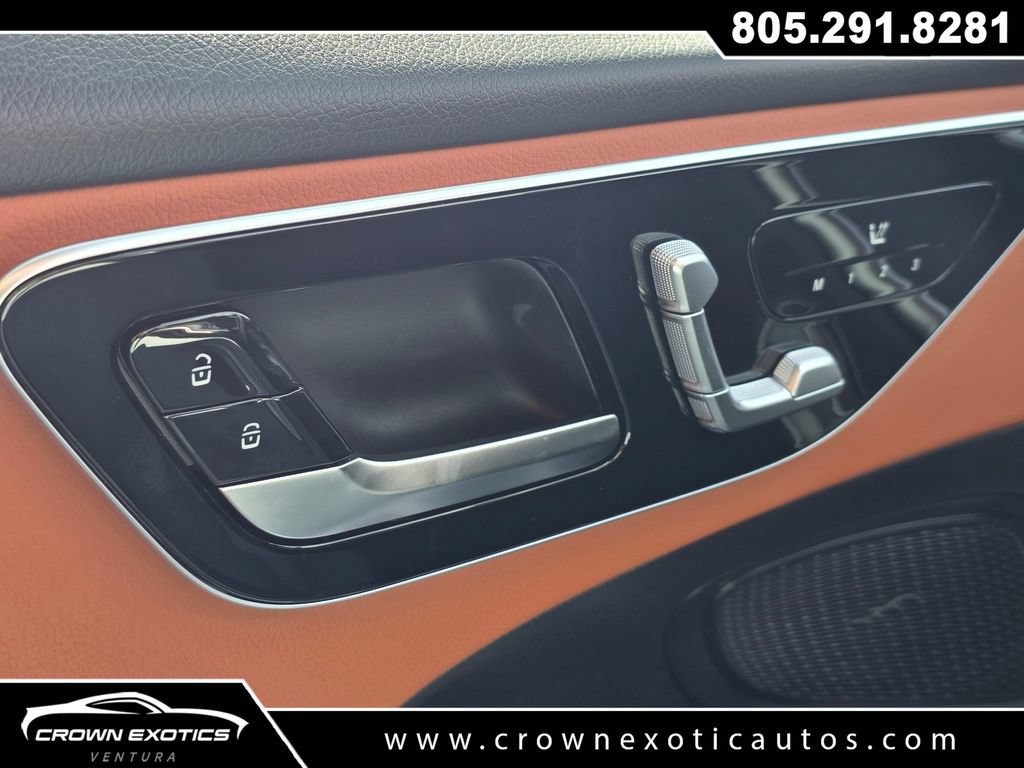 Used 2025 Mercedes-Benz C 300 Sedan image 25