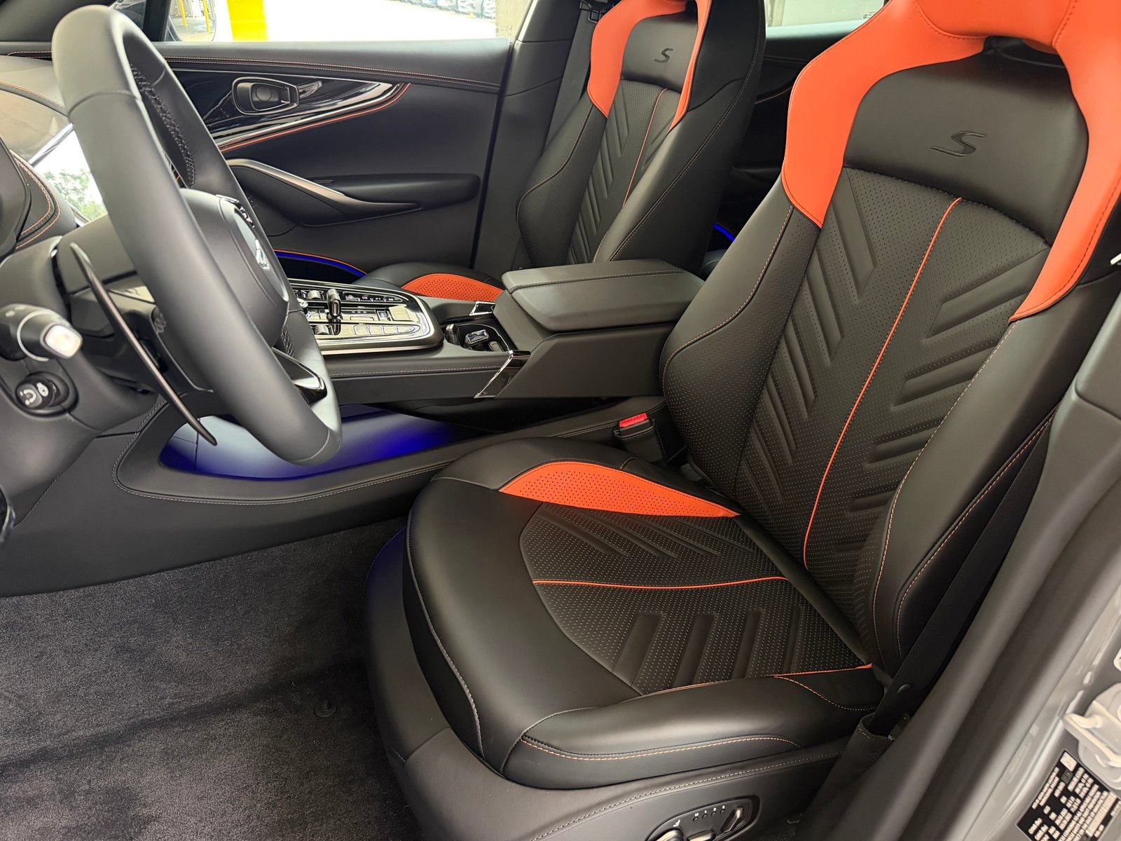 New 2026 Aston Martin DBX S AWD/4WD image 16