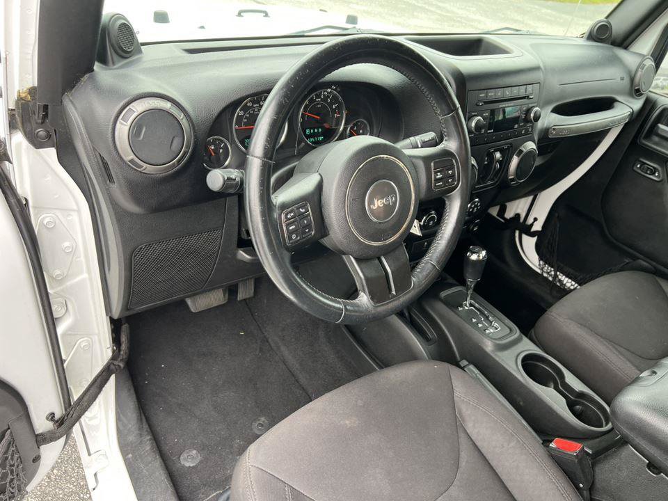 Used 2014 Jeep Wrangler Unlimited Sport w/ Quick Order Package 24S AWD/4WD image 17
