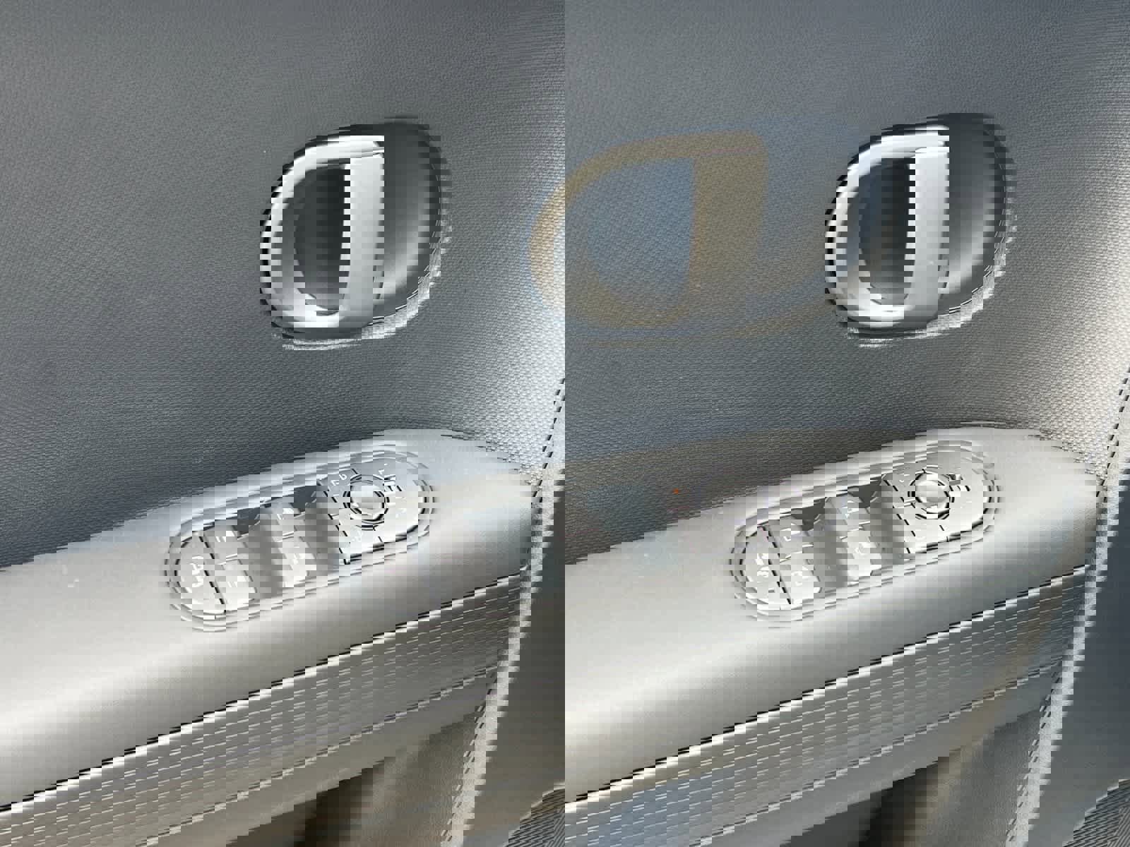 New 2026 Hyundai Ioniq 5 SE image 12