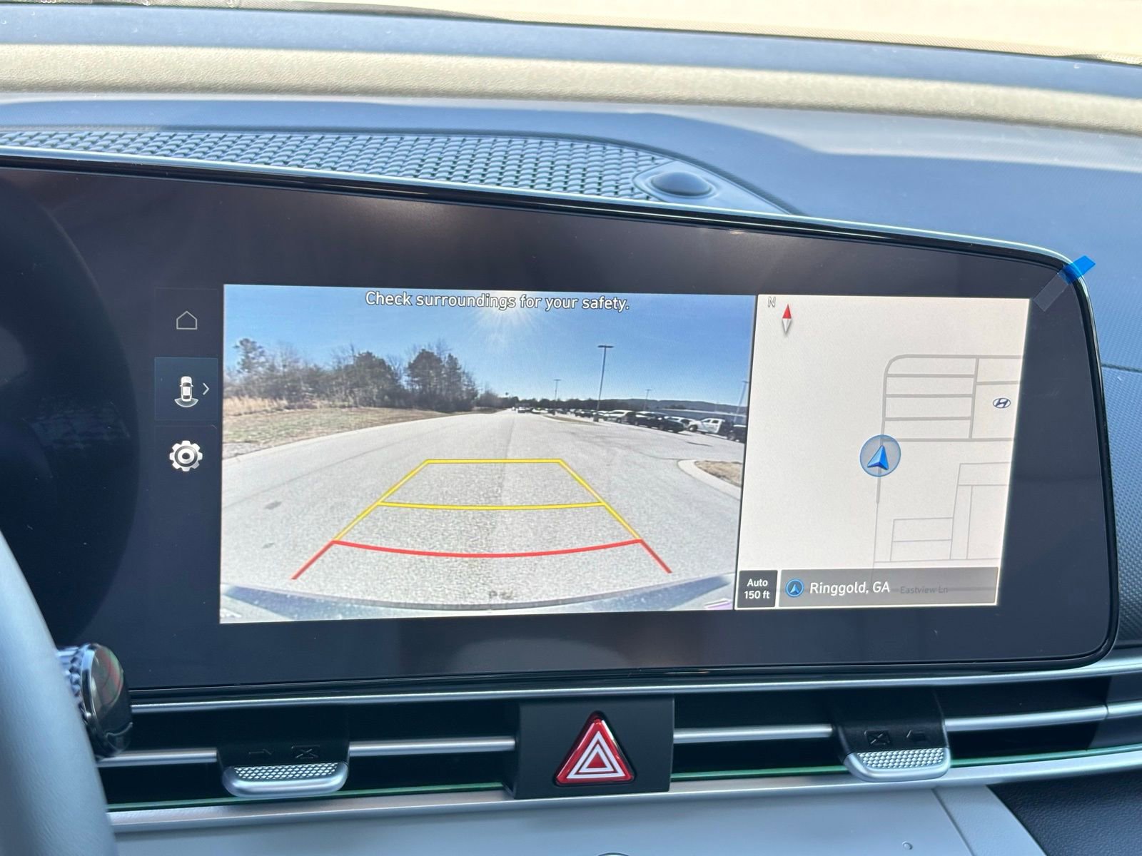 New 2025 Hyundai Elantra Limited image 18