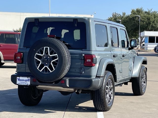 Used 2024 Jeep Wrangler Unlimited Sahara AWD/4WD image 4