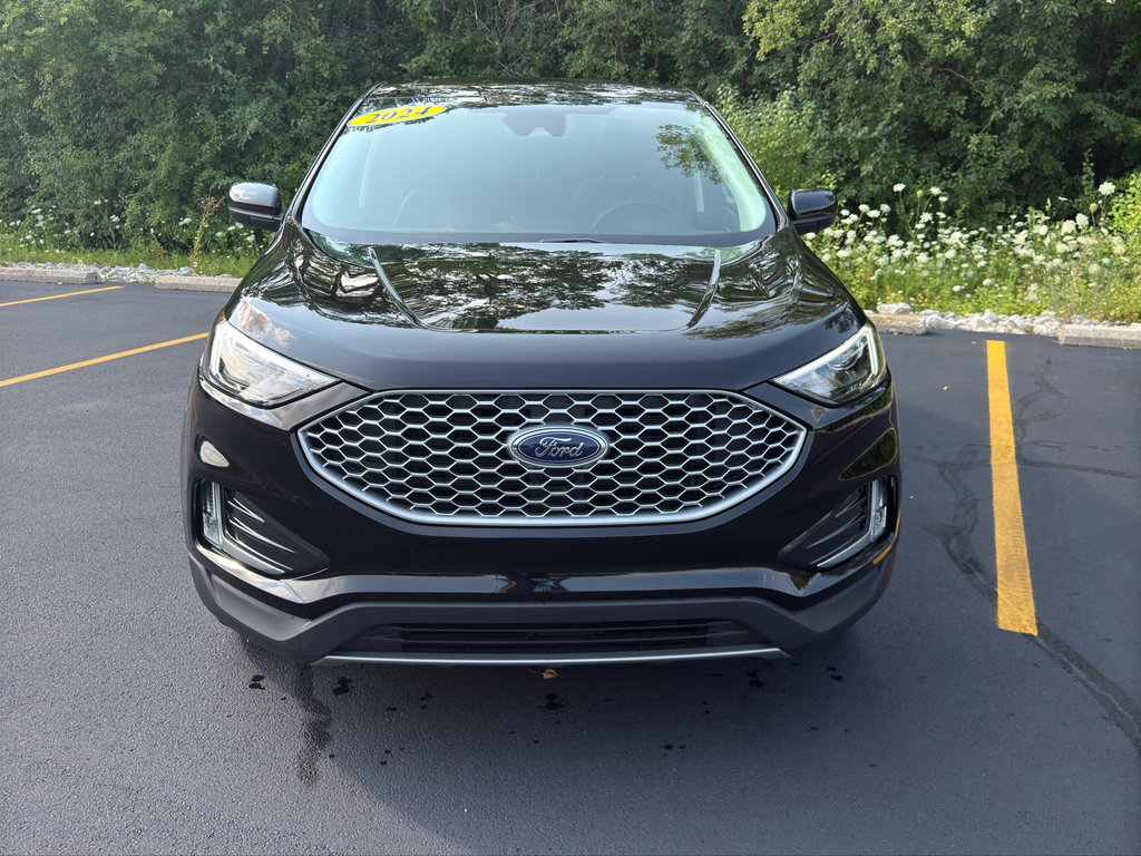 Used 2024 Ford Edge SEL w/ Convenience Package AWD/4WD image 2