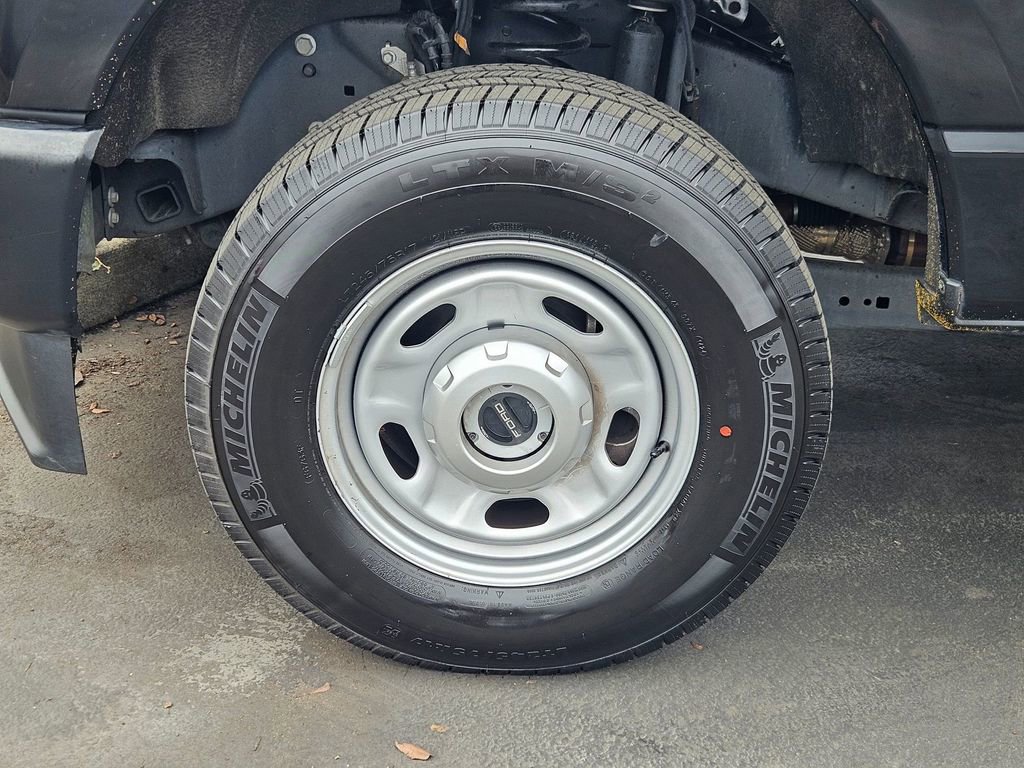 Used 2024 Ford F350 XL image 32