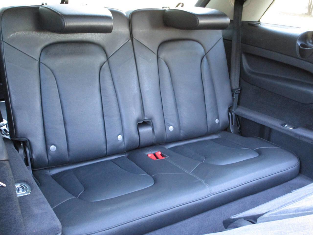 Used 2015 Audi Q7 TDI Premium Plus w/ Premium Plus Package AWD/4WD image 16