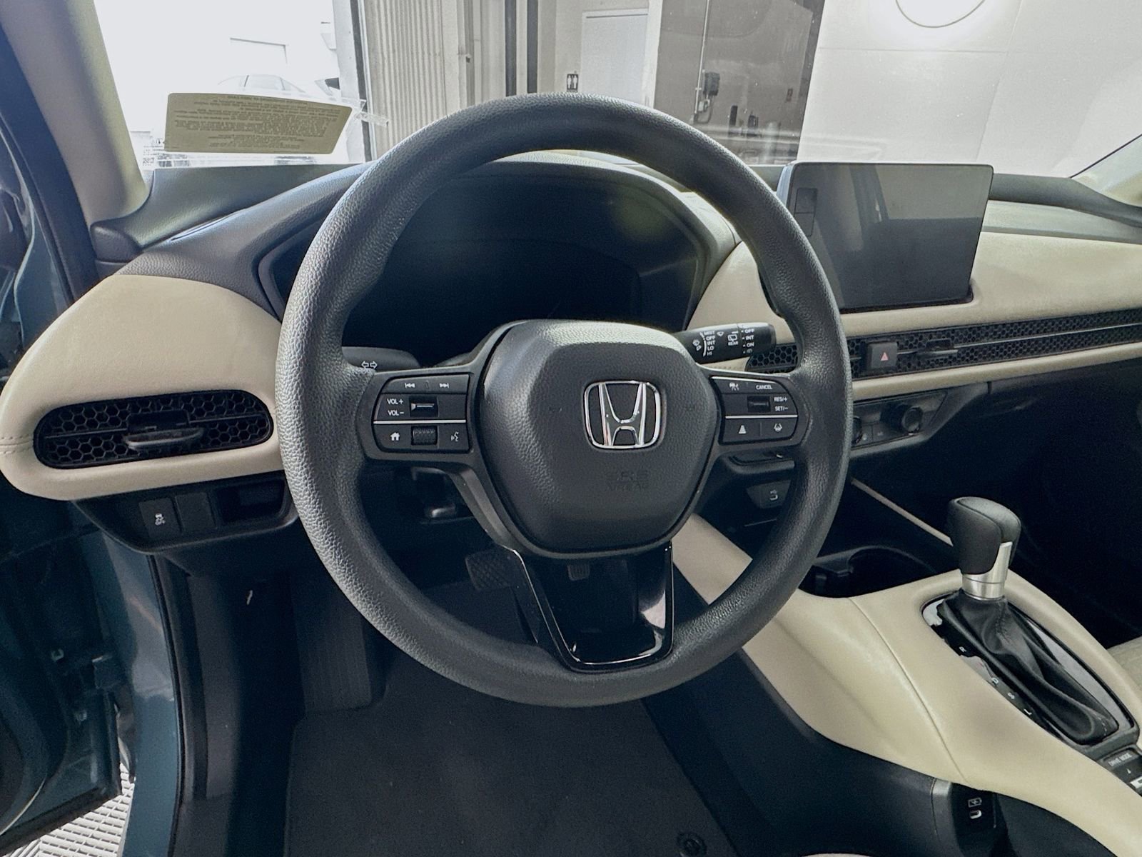 Used 2026 Honda HR-V LX image 9