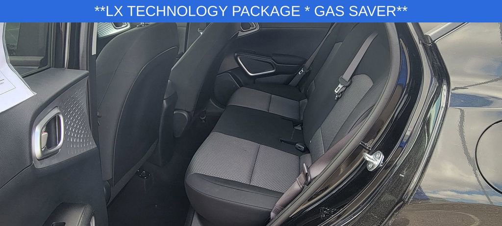 Used 2025 Kia Soul LX w/ LX Technology Package FWD image 8