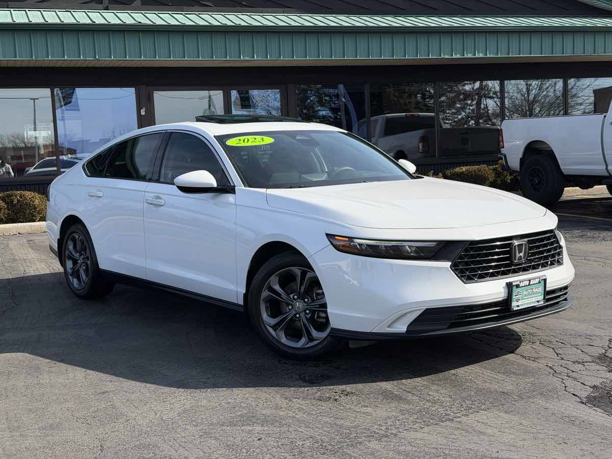 Used 2023 Honda Accord EX image 3