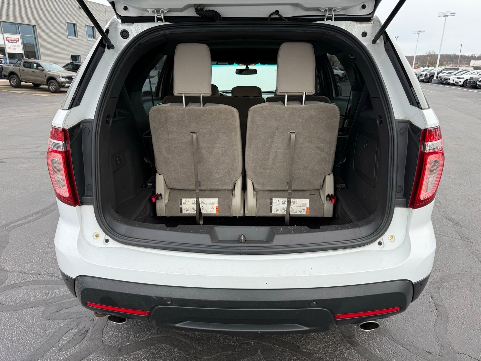 Used 2015 Ford Explorer XLT w/ Equipment Group 201B image 36