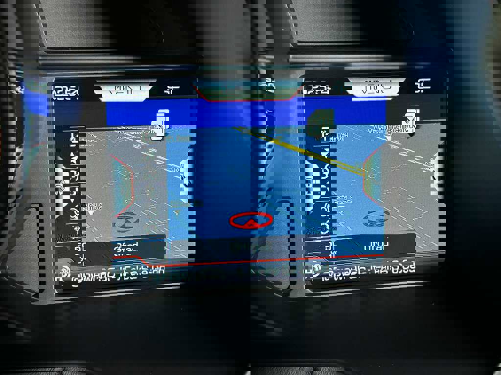 Used 2022 Ferrari F8 Tributo image 17