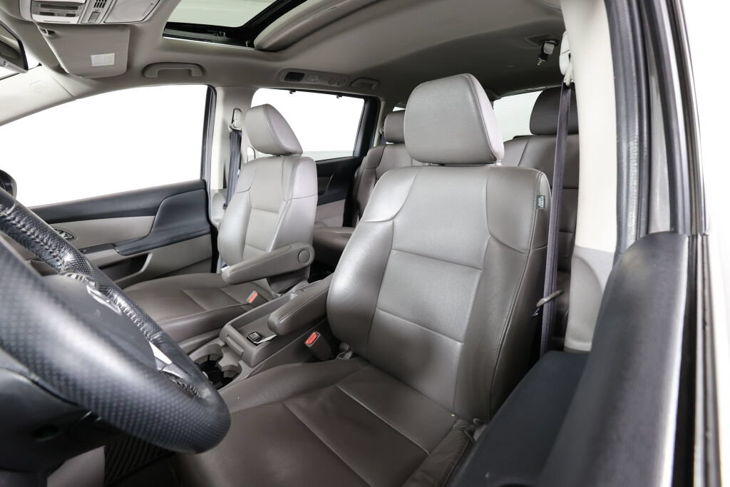 Used 2015 Honda Odyssey EX-L image 11