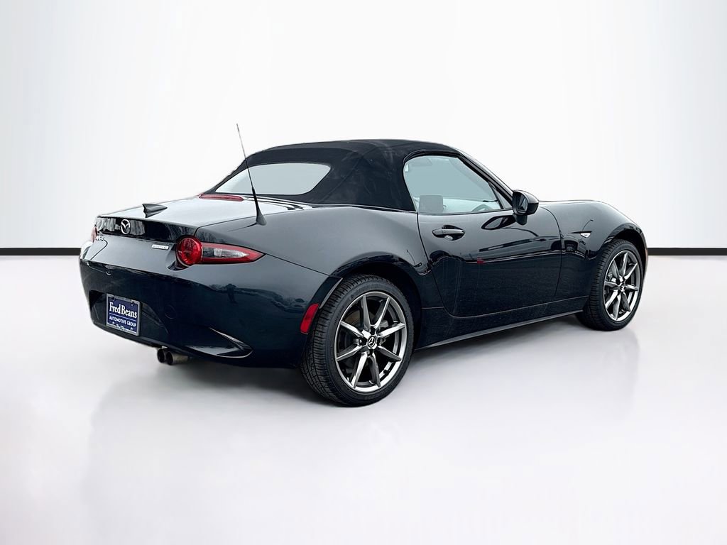 Used 2022 MAZDA MX-5 Miata Grand Touring w/ Weather Package image 9