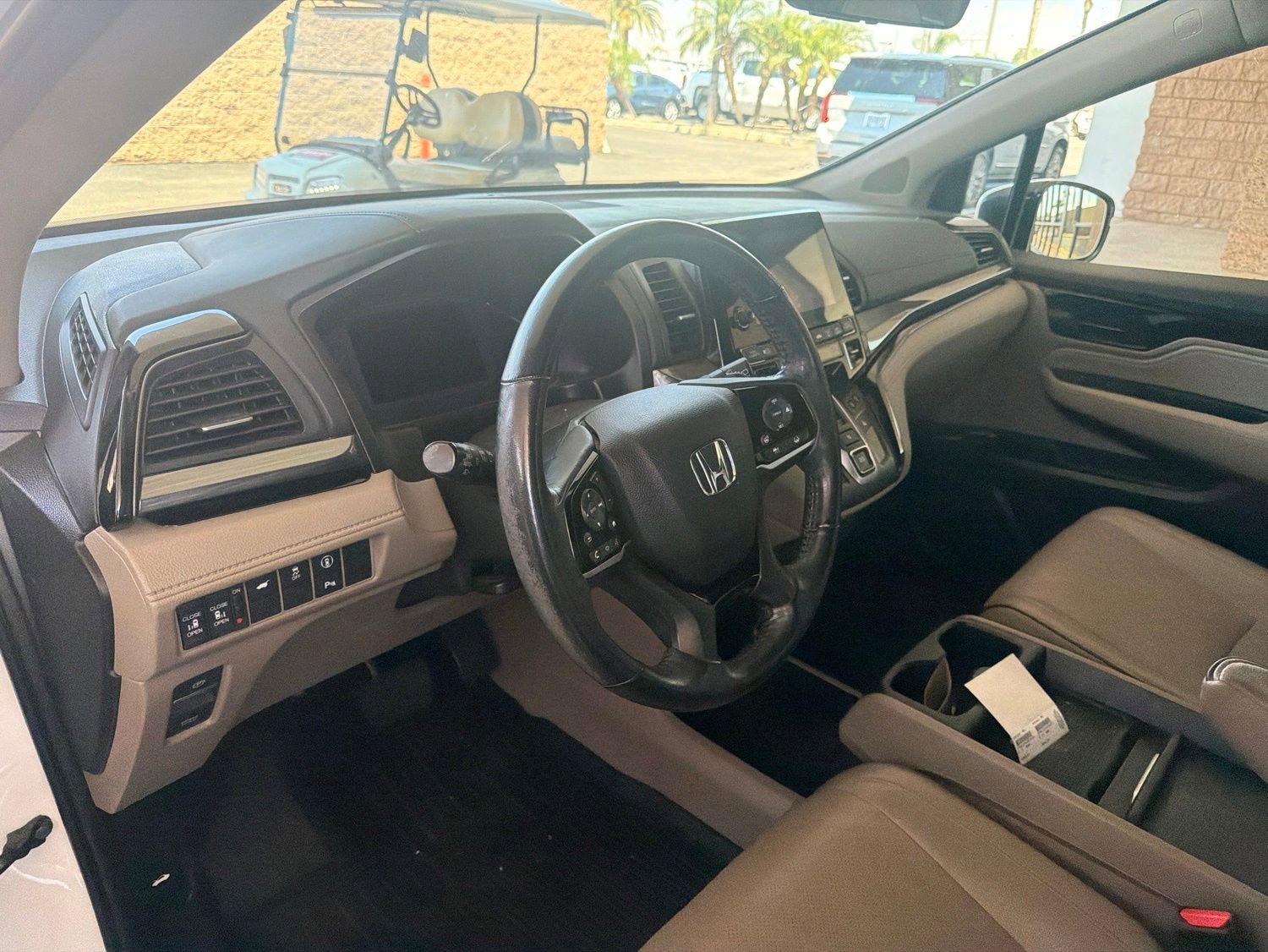 Used 2022 Honda Odyssey Elite image 9