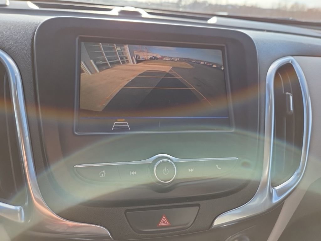 Certified 2021 Chevrolet Equinox LS image 28