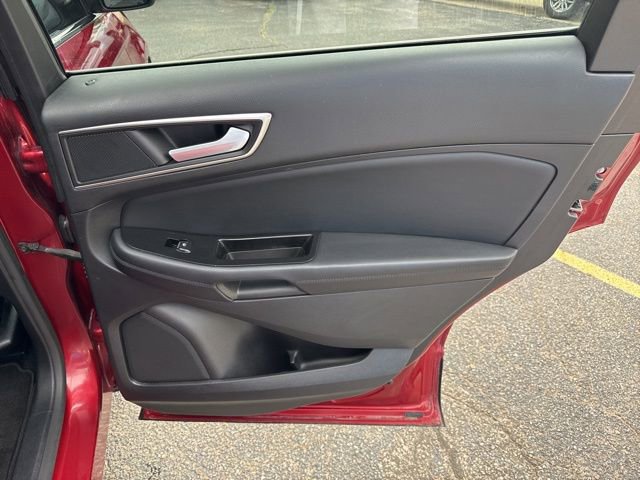 Used 2015 Ford Edge SEL w/ Equipment Group 201A FWD image 14