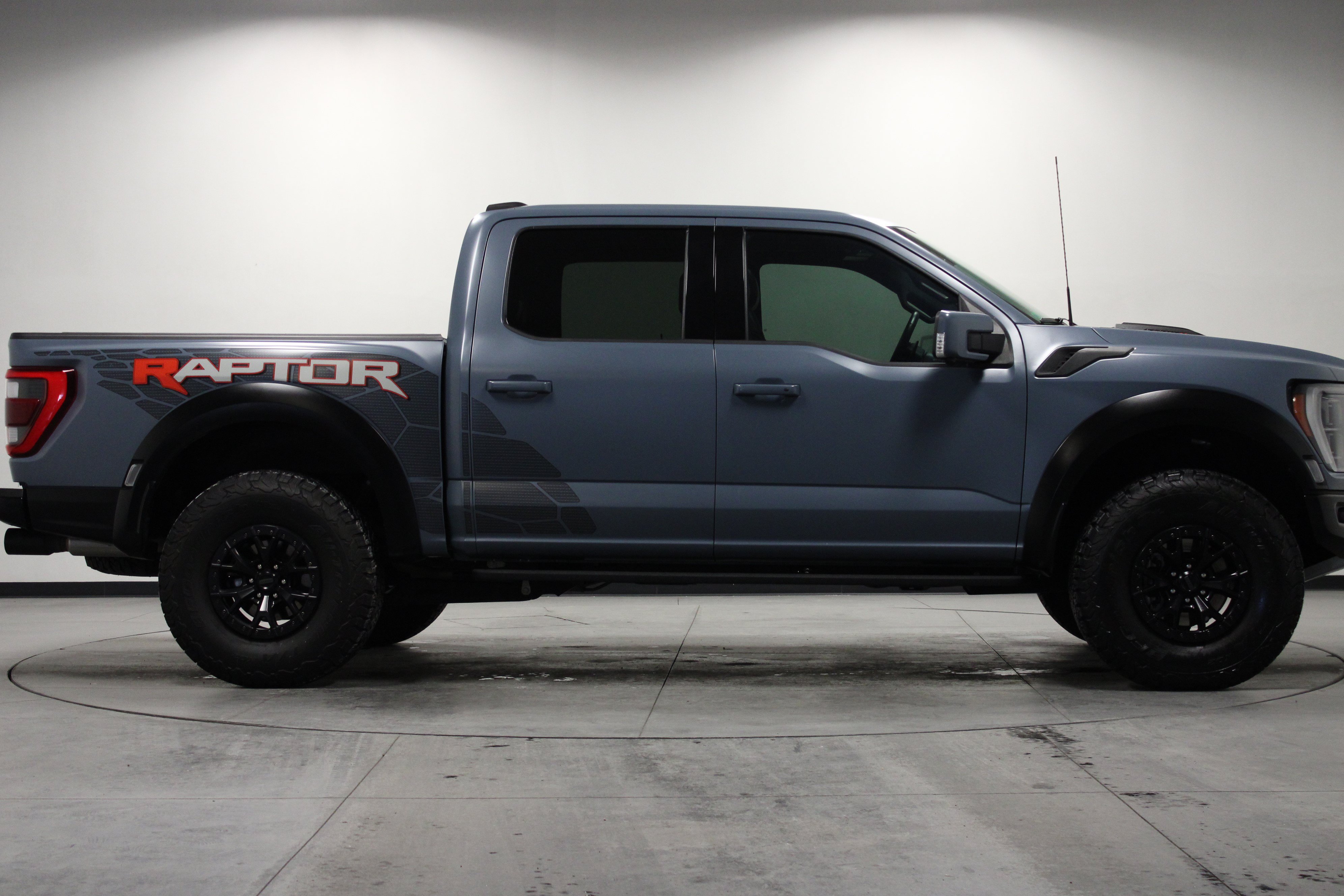 Used 2023 Ford F150 Raptor w/ Equipment Group 802A Raptor R AWD/4WD image 3