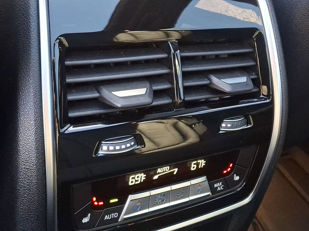 Used 2020 BMW X5 xDrive40i w/ Premium Package AWD/4WD image 10