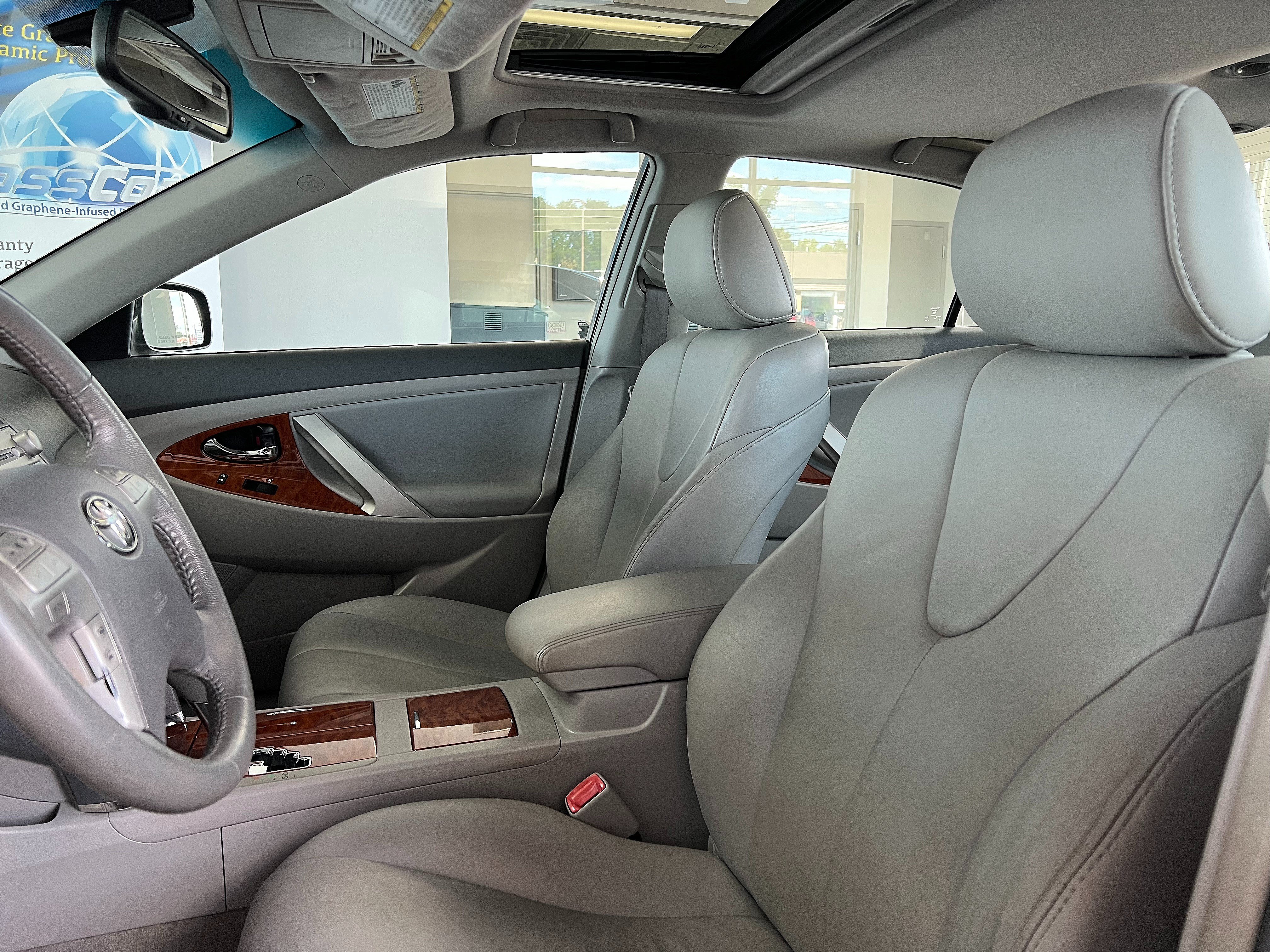 Used 2009 Toyota Camry XLE FWD image 11