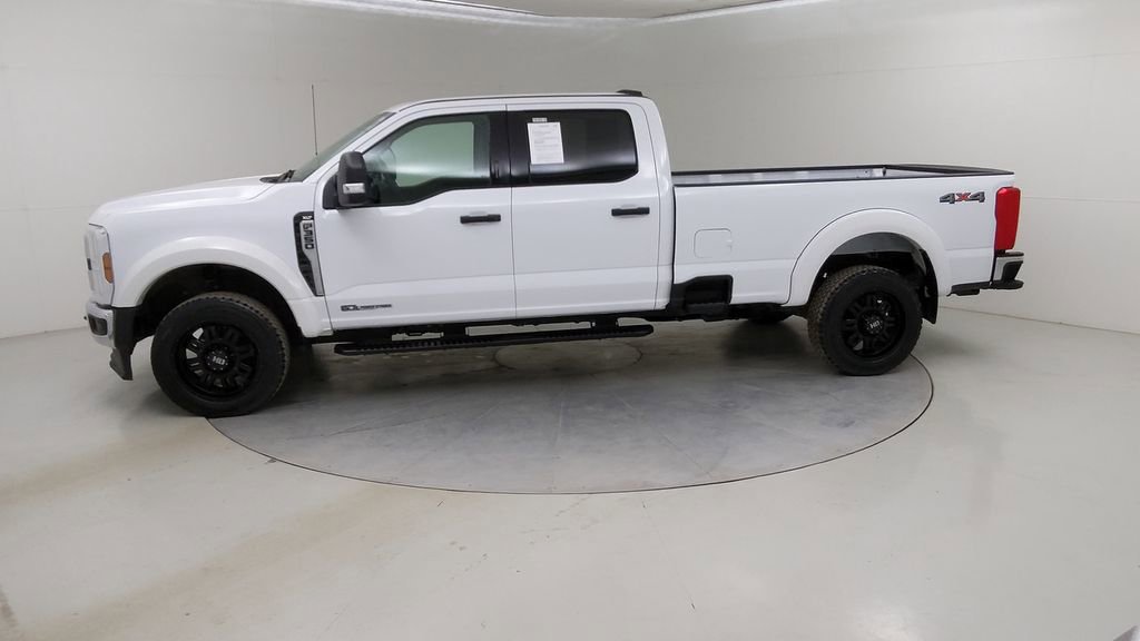 Used 2024 Ford F350 XLT image 18