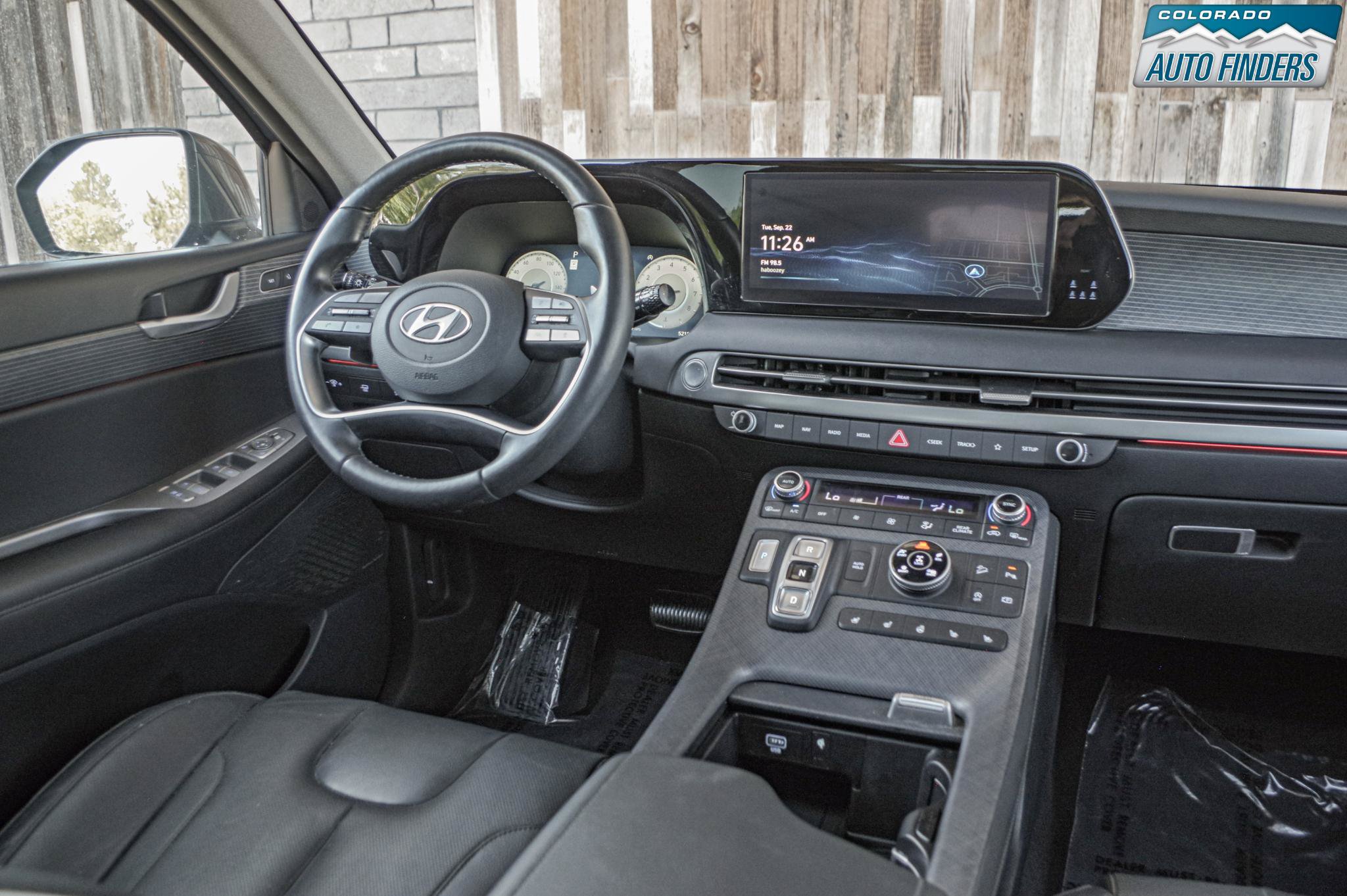 Used 2024 Hyundai Palisade Limited AWD/4WD image 16