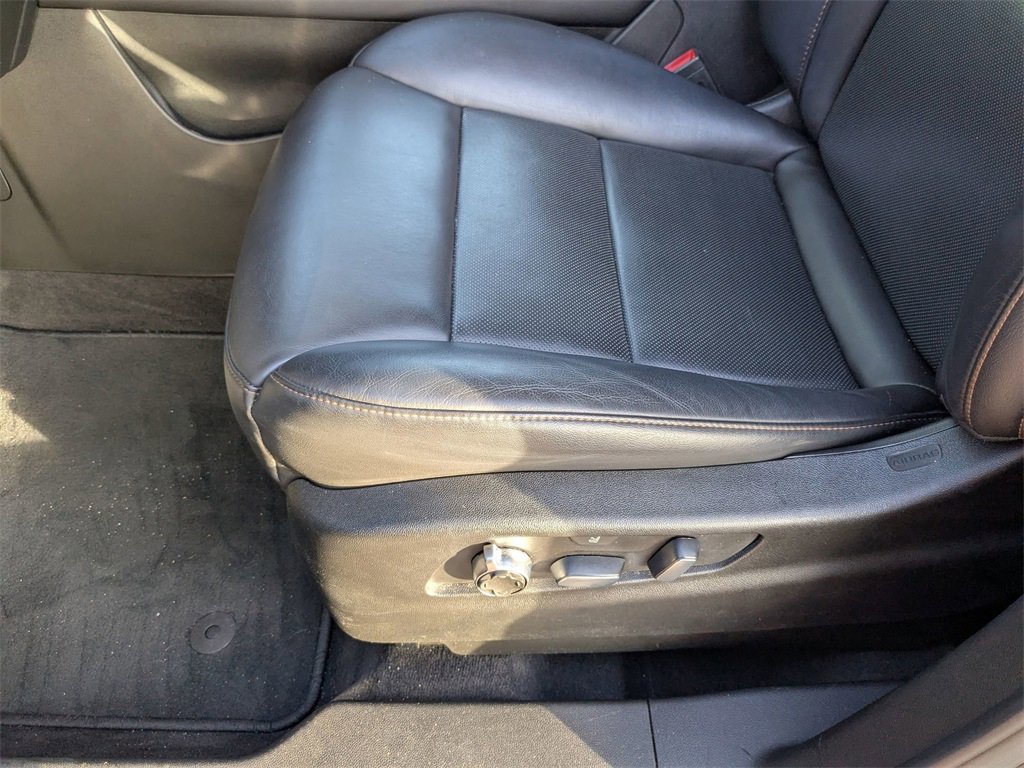 Used 2021 Cadillac XT4 Sport image 14