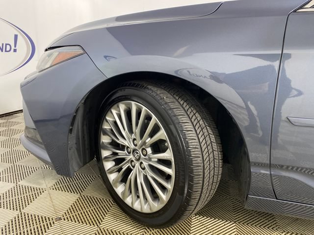 Certified 2019 Toyota Avalon Limited w/ Advanced Safety Package FWD image 23
