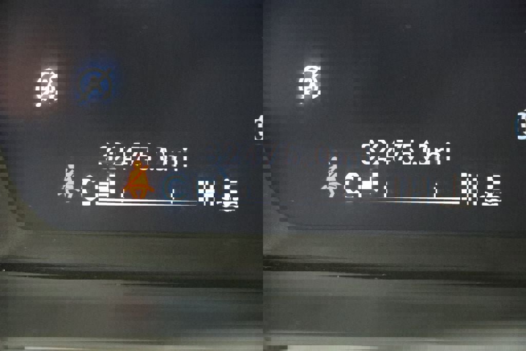 Used 2022 Lincoln Corsair Reserve w/ Equipment Group 201A image 21