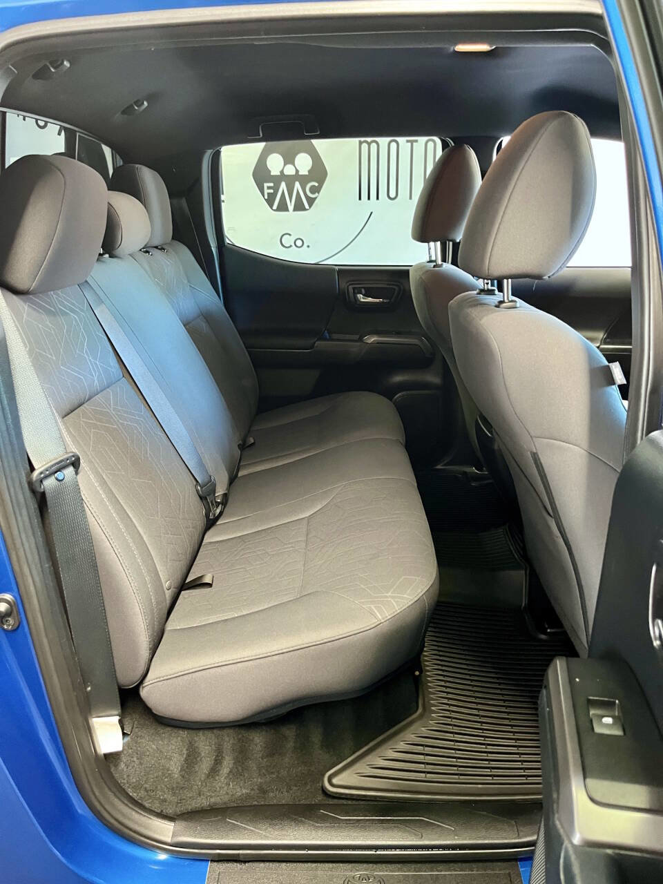Used 2016 Toyota Tacoma TRD Sport image 22