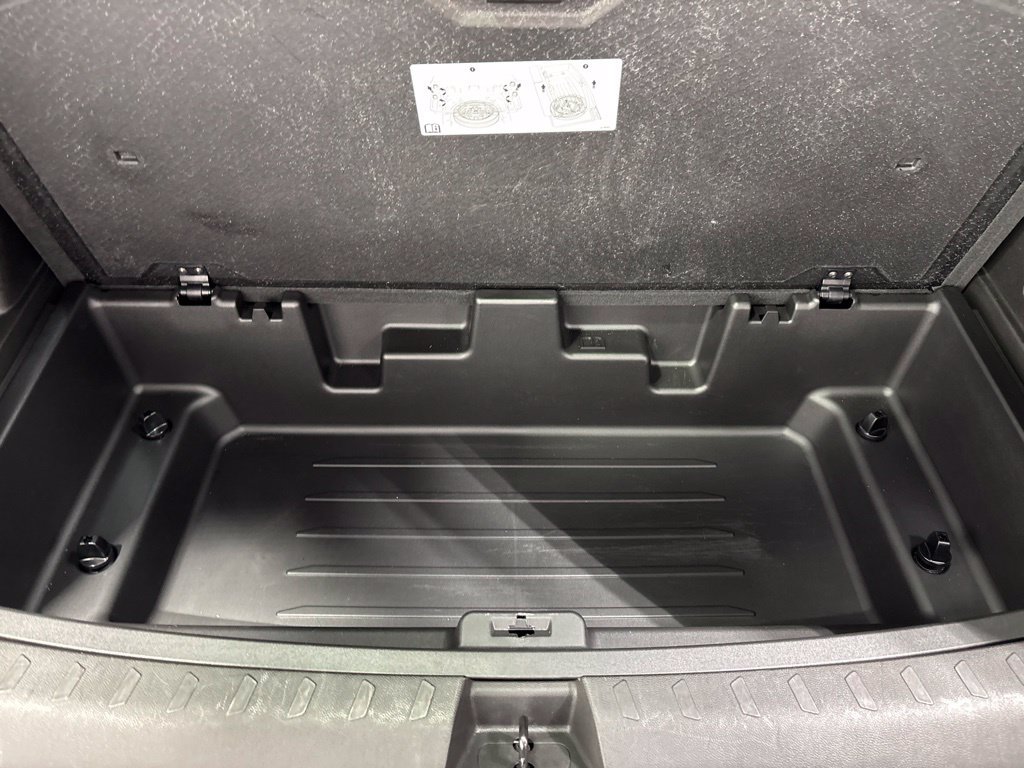 Used 2023 Chevrolet Traverse LT w/ LT Premium Package AWD/4WD image 56