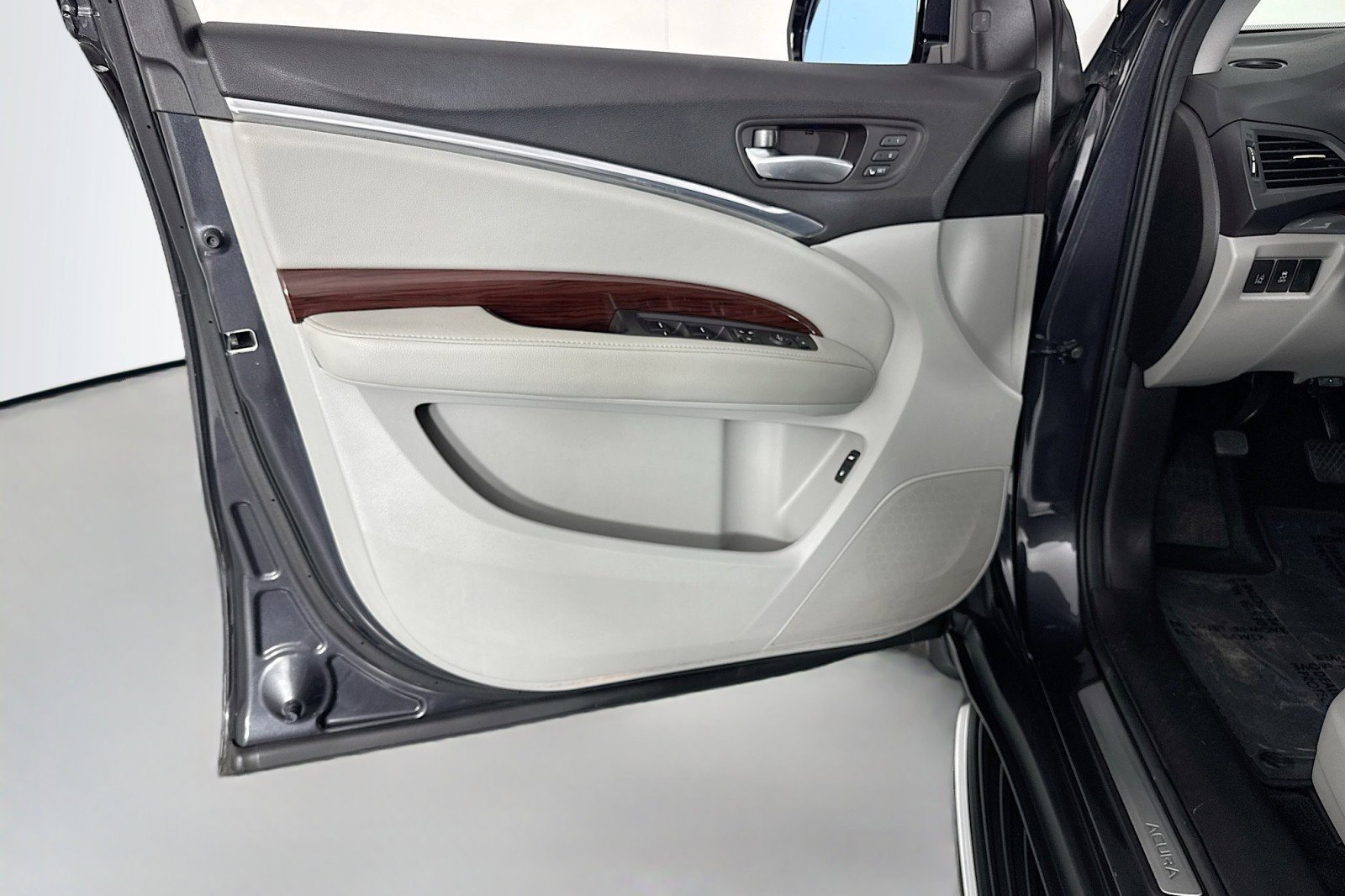 Used 2016 Acura MDX FWD w/ Technology Package image 21