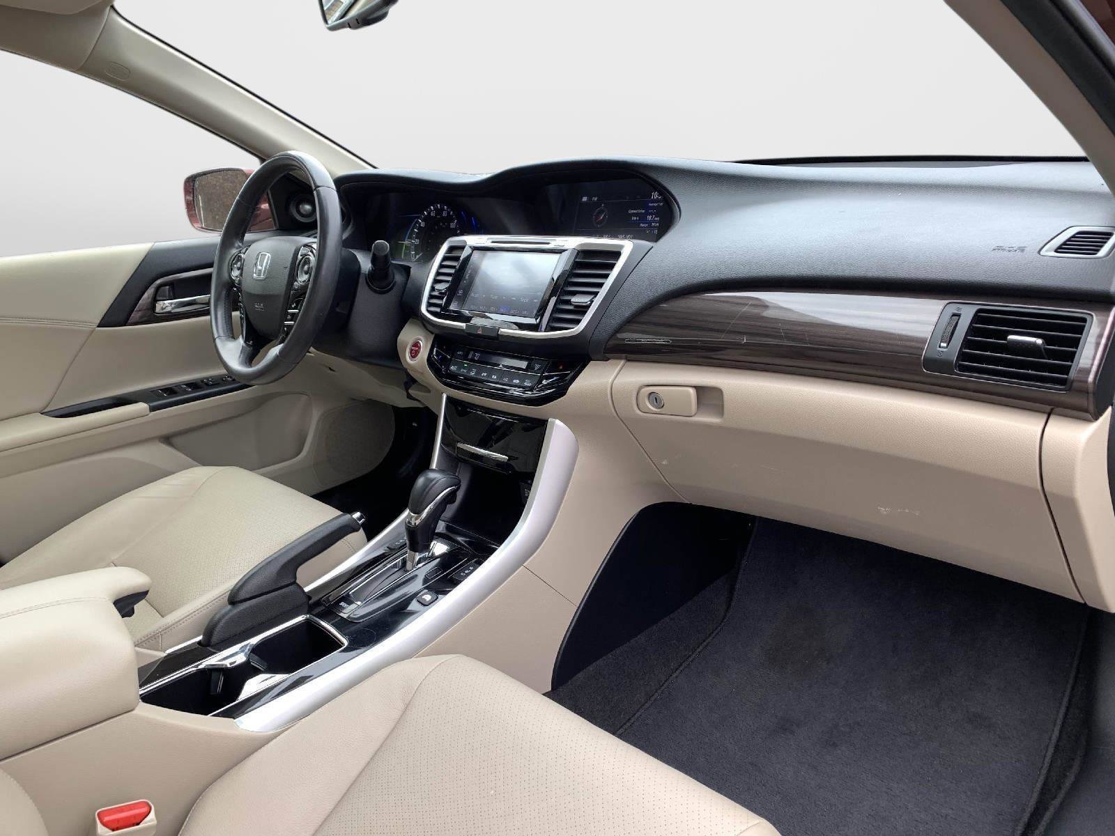 Used 2017 Honda Accord EX-L image 44