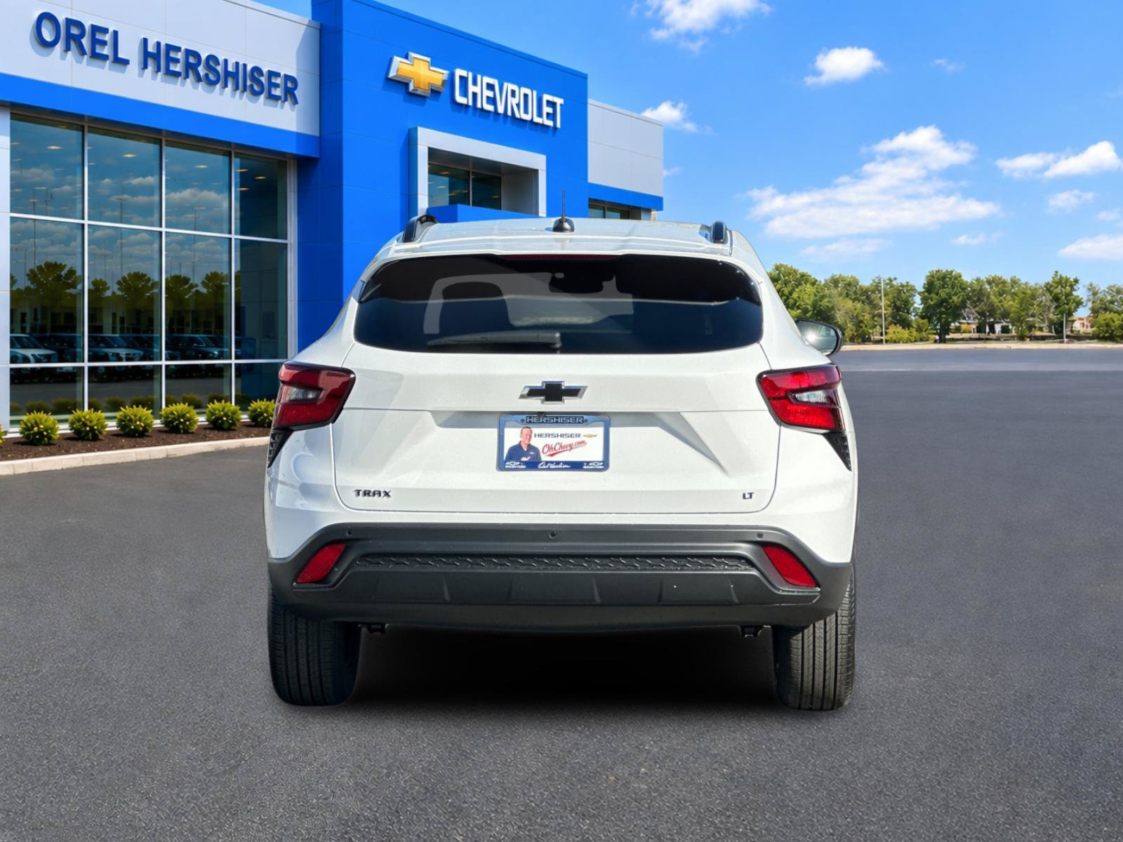 New 2026 Chevrolet Trax LT w/ Driver Confidence Package FWD image 5