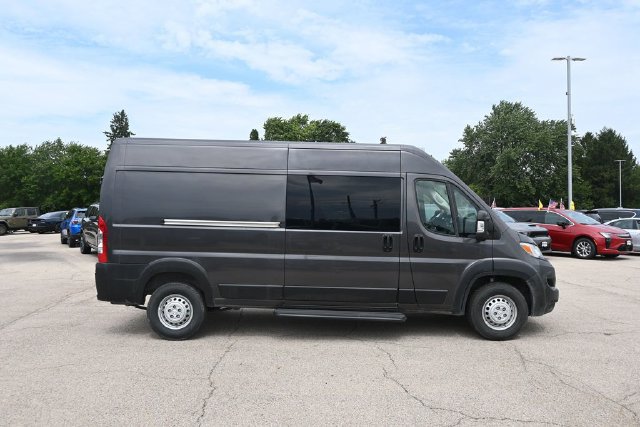 New 2026 RAM ProMaster 2500 w/ Crew Van Package FWD image 6