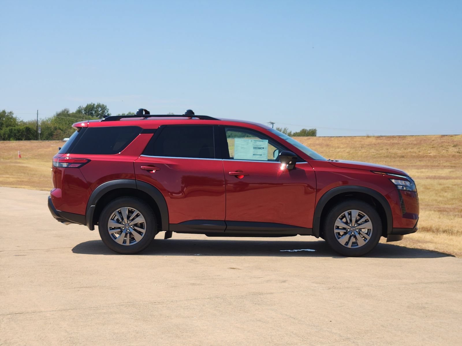 New 2026 Nissan Pathfinder SV FWD image 7