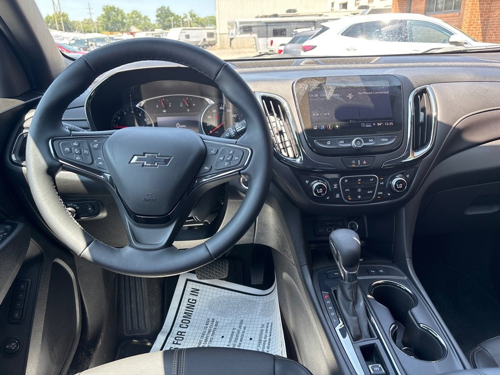 Used 2024 Chevrolet Equinox Premier image 19