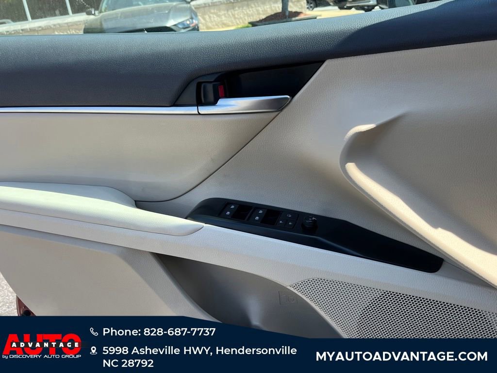Used 2019 Toyota Camry LE FWD image 19