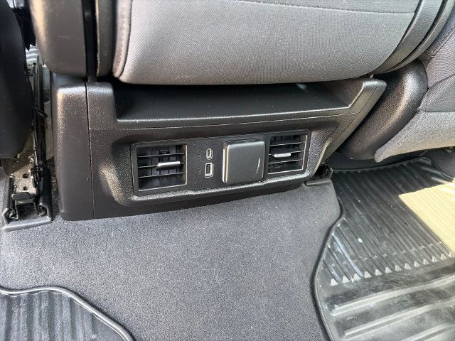Used 2022 Chevrolet Silverado 1500 LT AWD/4WD image 16