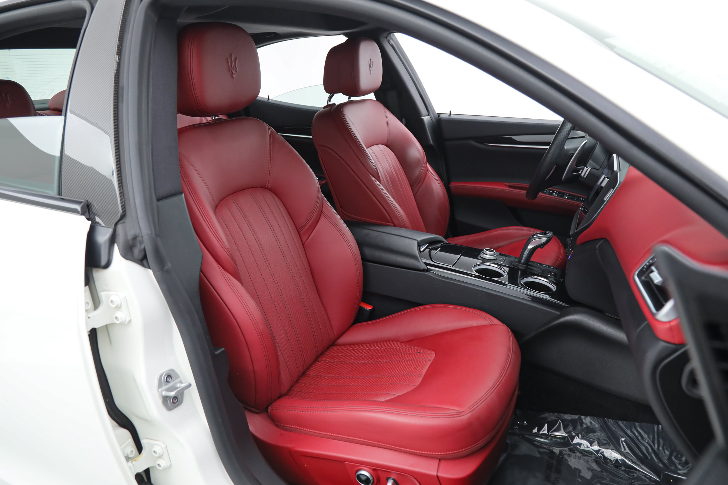 Certified 2023 Maserati Ghibli Modena RWD image 11