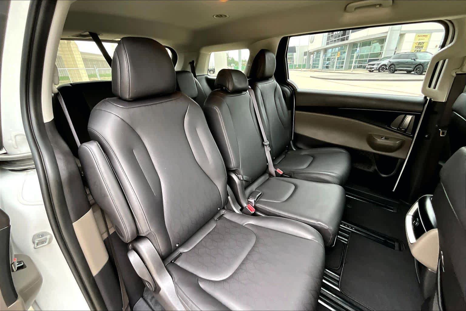 Certified 2026 Kia Carnival FWD image 19