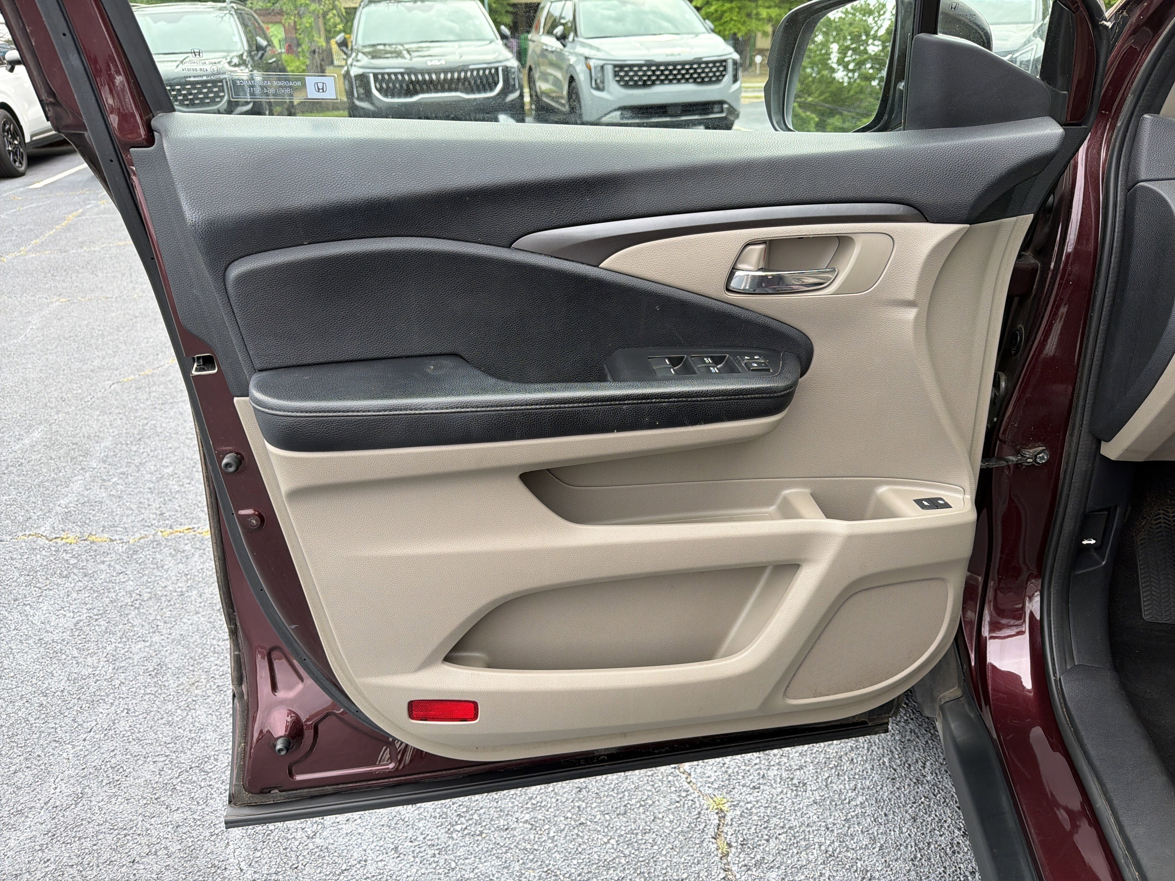 Used 2017 Honda Pilot EX-L image 8