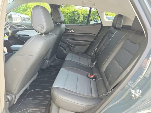 New 2026 Chevrolet Trax LT w/ Driver Confidence Package FWD image 12