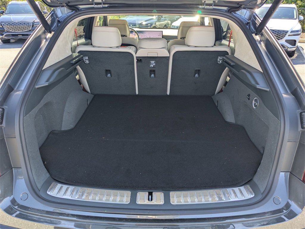 Used 2025 Genesis GV80 3.5T e-SC image 13