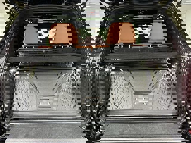 Used 2024 BMW X7 M60i image 27