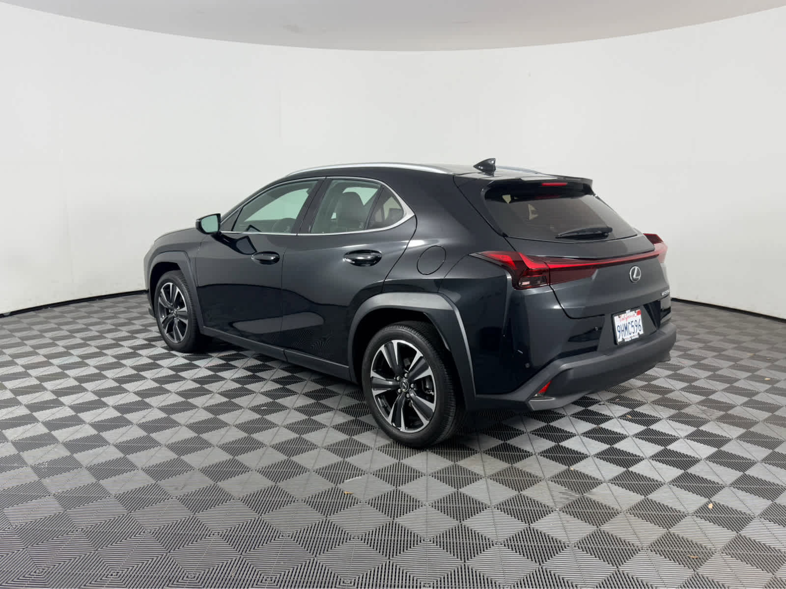 Used 2024 Lexus UX 250h FWD image 5