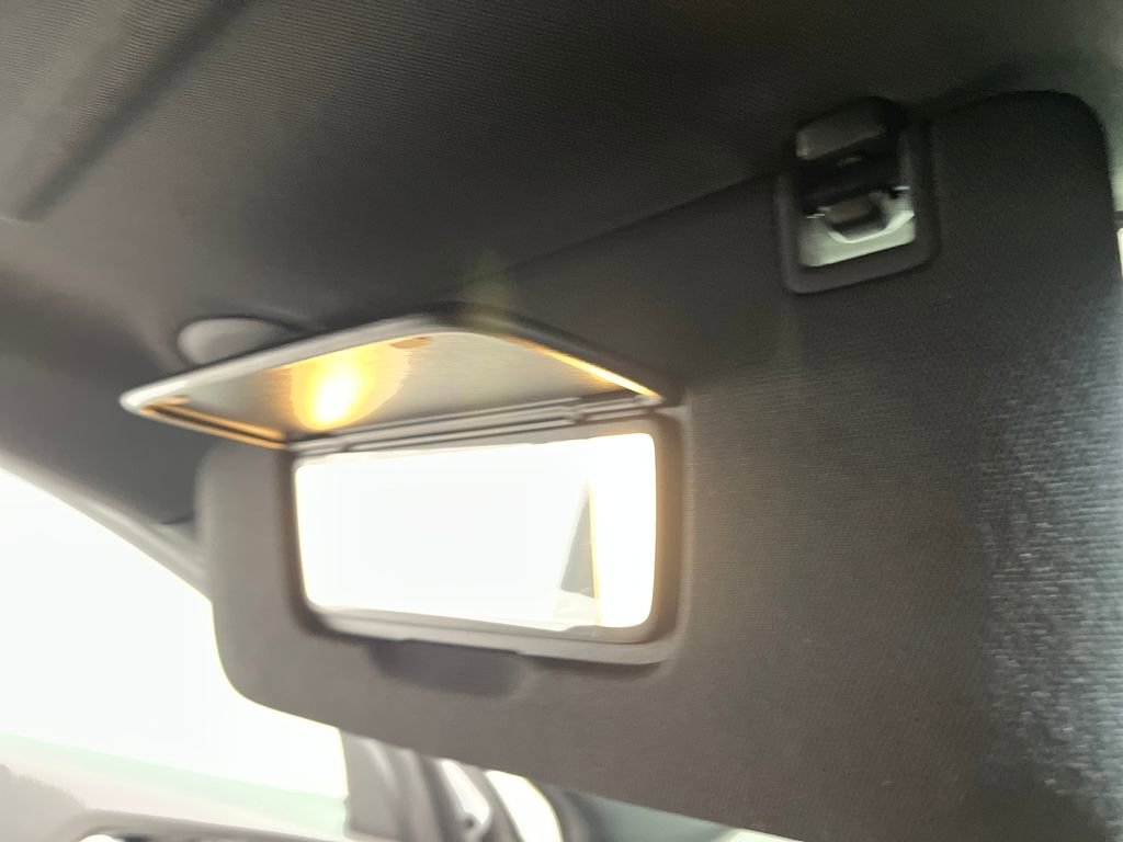 Used 2025 Chevrolet Equinox LT image 58