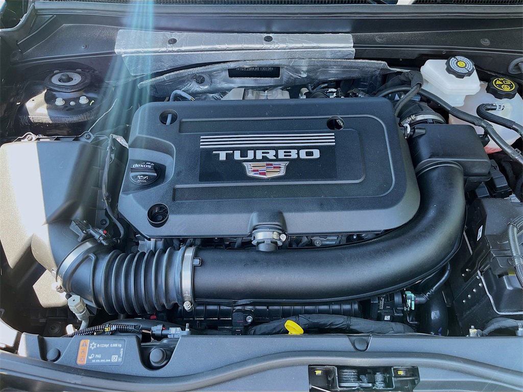 Used 2024 Cadillac XT4 Luxury w/ Cold Weather Package image 31