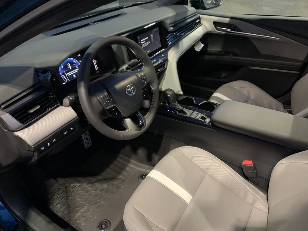 New 2026 Toyota Camry SE image 10