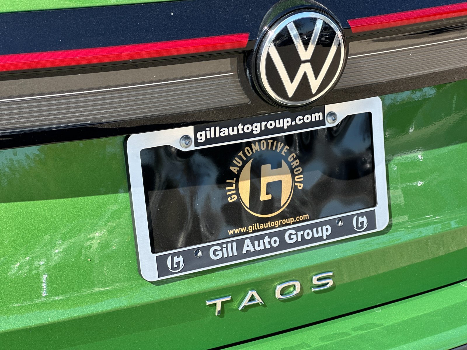 New 2027 Volkswagen Taos SE FWD image 26
