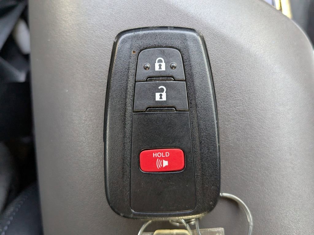 Used 2020 Toyota C-HR Limited image 28